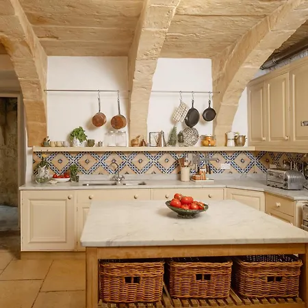 Casa San Rocco - Luxurious Grand 18th C. Palace With Gardens & Pool Vila *