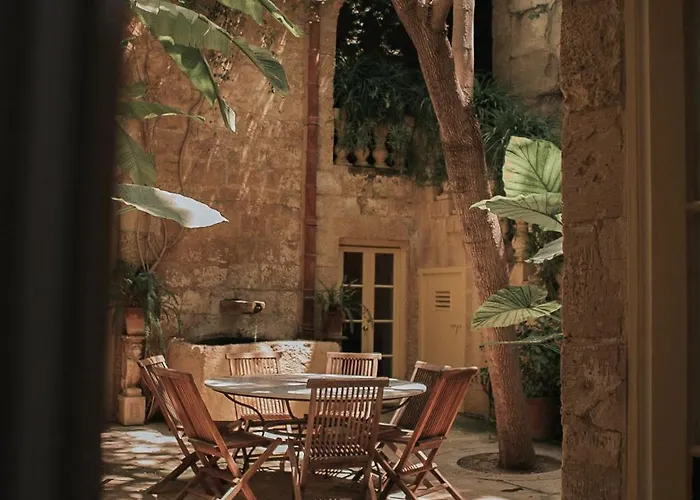 Casa San Rocco - Luxurious Grand 18th C. Palace With Gardens & Pool