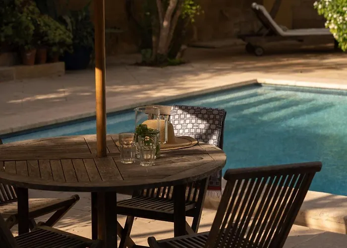 Casa San Rocco - Luxurious Grand 18th C. Palace With Gardens & Pool Hal Ghaxiak