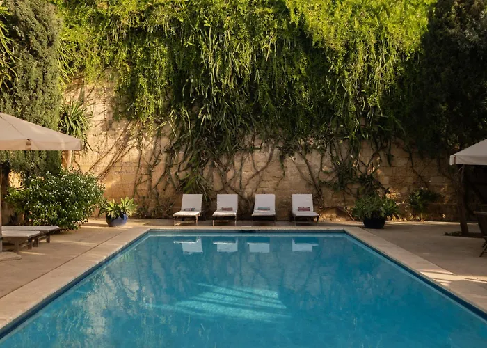 Villa Casa San Rocco - Luxurious Grand 18th C. Palace With Gardens & Pool Hal Ghaxiak