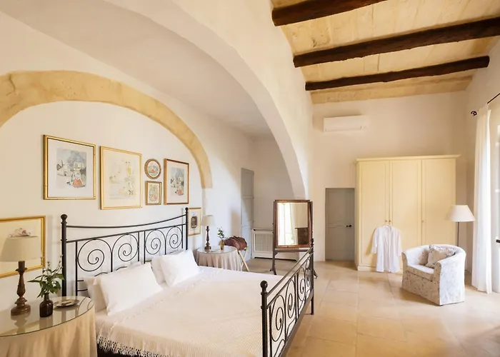 Casa San Rocco - Luxurious Grand 18th C. Palace With Gardens & Pool