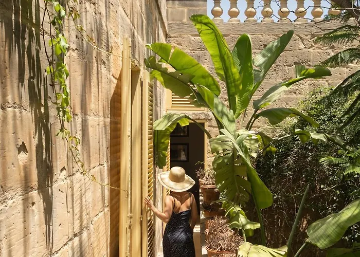 Villa Casa San Rocco - Luxurious Grand 18th C. Palace With Gardens & Pool Hal Ghaxiak