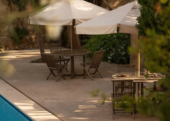 Casa San Rocco - Luxurious Grand 18th C. Palace With Gardens & Pool Villa