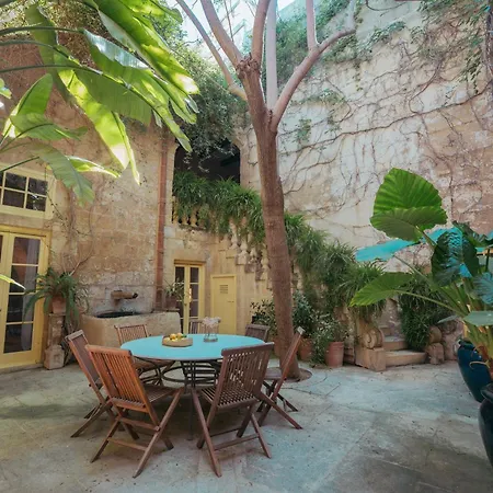 Casa San Rocco - Luxurious Grand 18th C. Palace With Gardens & Pool Hal Ghaxiak