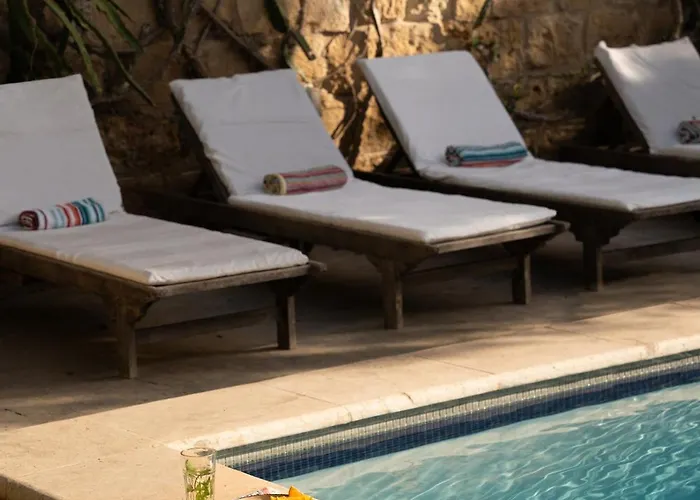 Vilă Casa San Rocco - Luxurious Grand 18th C. Palace With Gardens & Pool *