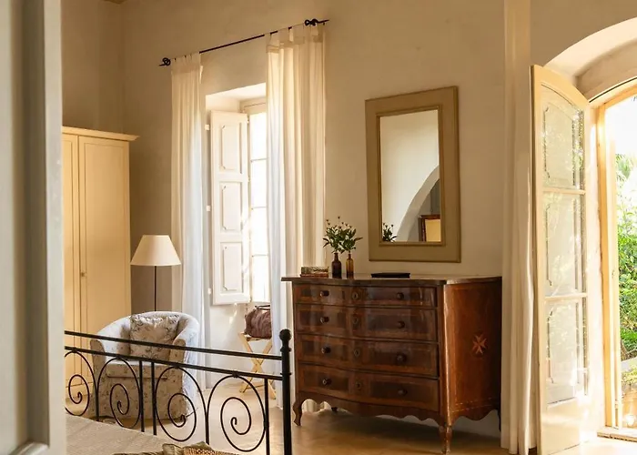 Vilă Casa San Rocco - Luxurious Grand 18th C. Palace With Gardens & Pool